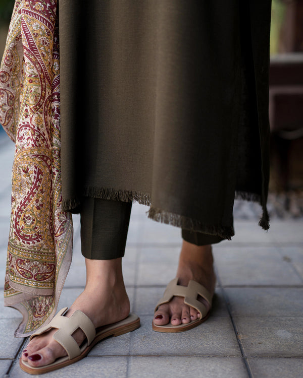 Olive Karandi Fringe Set