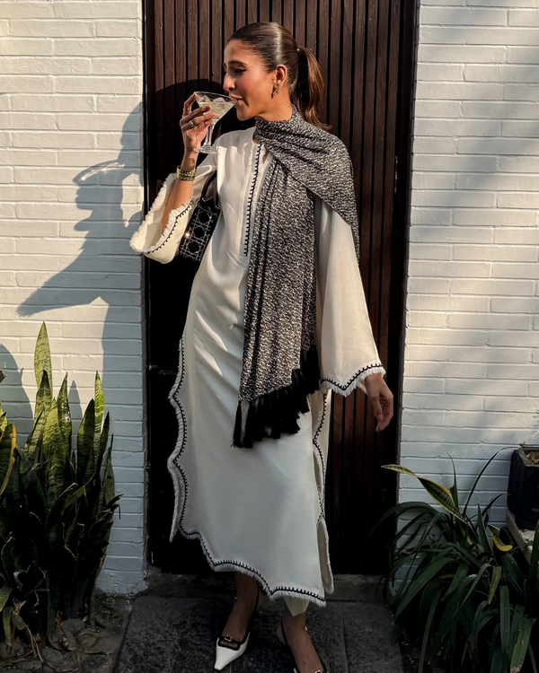 Warm Ivory Embroided Thread Set