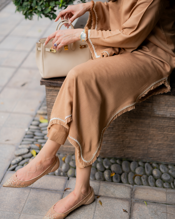 Camel Embroided Thread Set