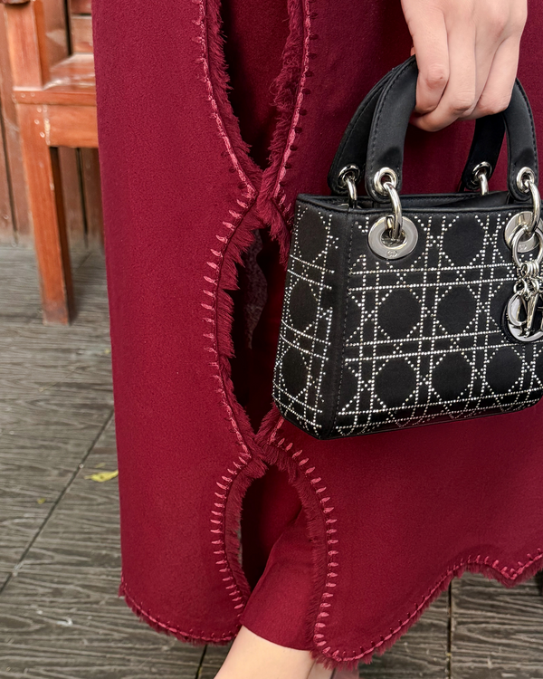 Rouge Embroided Thread Set