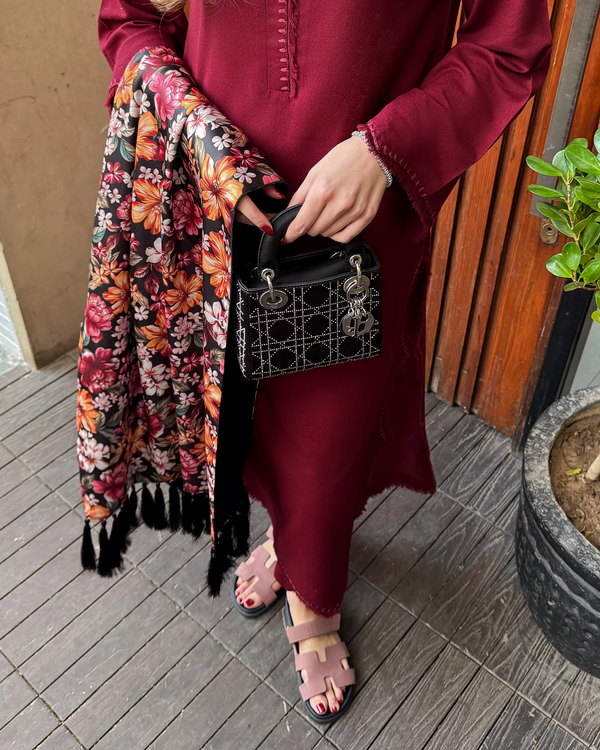 Rouge Embroided Thread Set