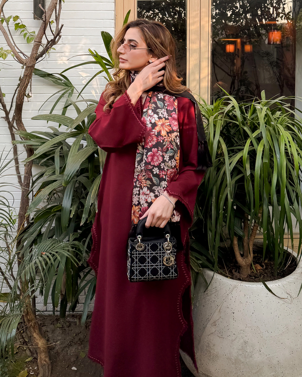 Rouge Embroided Thread Set