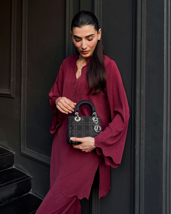 Burgundy Scallop Set