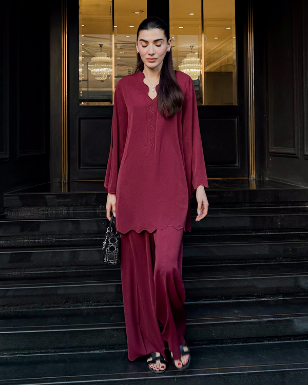 Burgundy Scallop Set